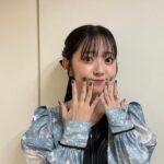 Airi Suzuki Instagram - ✴︎クラシックTV&読響コンサート衣装🎻 ⁡ たくさん素敵な衣装いつも感謝です♡ ⁡ 💚 「アニキ降臨!西川貴教×クラシック」 ゲスト:西川貴教さん　 ⁡ one-piece @dreamsisterjane ear cuff @duedonne.jewelry @higashiyamapr ring @muku__official___ pumps @charleskeith_jp ⁡ 🩵 「YOUさんと癒やしのフレンチ・ミュージック フォーレ」 ゲスト:YOUさん ⁡ one-piece @murralofficial skirt @rumche_official ear cuff,Pearl ring @nomg_official silver ring @liquid_acce @higashiyamapr pumps @charleskeith_jp ⁡ 💙「朝ドラで話題!ブギウギと作曲家・服部良一」 ゲスト:伊原六花さん ⁡ blouse,skirt @_sov.official_ earring @stellarhollywood ring @e.m.__official ⁡#歌わせていただいた回だよ☺︎ 🤍読響第九コンサート2023 one-piece @murralofficial tulle camisole @reedit_official @the.pr_ ear cuff,silver Pearl ring @reflection.co_official silver wave ring @nomg_official @higashiyamapr pumps @charleskeith_jp ⁡ #最近の衣装たち