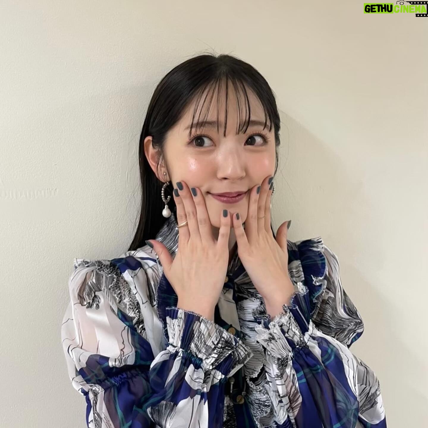 Airi Suzuki Instagram - ✴︎クラシックTV&読響コンサート衣装🎻 たくさん素敵な衣装いつも感謝です♡ 💚 「アニキ降臨!西川貴教×クラシック」 ゲスト:西川貴教さん one-piece @dreamsisterjane ear cuff @duedonne.jewelry @higashiyamapr ring @muku__official___ pumps @charleskeith_jp 🩵 「YOUさんと癒やしのフレンチ・ミュージック フォーレ」 ゲスト:YOUさん one-piece @murralofficial skirt @rumche_official ear cuff,Pearl ring @nomg_official silver ring @liquid_acce @higashiyamapr pumps @charleskeith_jp 💙「朝ドラで話題!ブギウギと作曲家・服部良一」 ゲスト:伊原六花さん blouse,skirt @_sov.official_ earring @stellarhollywood ring @e.m.__official #歌わせていただいた回だよ☺︎ 🤍読響第九コンサート2023 one-piece @murralofficial tulle camisole @reedit_official @the.pr_ ear cuff,silver Pearl ring @reflection.co_official silver wave ring @nomg_official @higashiyamapr pumps @charleskeith_jp #最近の衣装たち