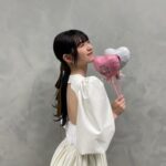 Airi Suzuki Instagram - ✴︎日10ドラマ「ミス・ターゲット」 ⁡ 放送スタートにおいて、素敵なイベントや会見に参加させていただきまして、身が引き締まる想いです😌✨ ⁡ お衣装も、両日とも色指定コーデで楽しかったです♡ ⁡ 💗制作発表会見 jacket,best,pants @stylings_official ear cuff、gold ring,silver ring @agete_official gold chain ring @bellesiora_official sandal @louboutinworld ⁡ 🤍放送開始記念イベント dress @elainehersby ear cuff,dia ring @prmal_jewelry gold white diamond ring @agete_official gold oval ring @bellesiora_official sandal @charleskeith_jp ⁡ #最近の衣装たち @misstarget_abc