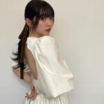 Airi Suzuki Instagram - ✴︎日10ドラマ「ミス・ターゲット」 ⁡ 放送スタートにおいて、素敵なイベントや会見に参加させていただきまして、身が引き締まる想いです😌✨ ⁡ お衣装も、両日とも色指定コーデで楽しかったです♡ ⁡ 💗制作発表会見 jacket,best,pants @stylings_official ear cuff、gold ring,silver ring @agete_official gold chain ring @bellesiora_official sandal @louboutinworld ⁡ 🤍放送開始記念イベント dress @elainehersby ear cuff,dia ring @prmal_jewelry gold white diamond ring @agete_official gold oval ring @bellesiora_official sandal @charleskeith_jp ⁡ #最近の衣装たち @misstarget_abc