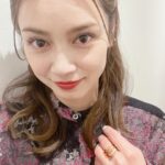 Airi Taira Instagram – OA告知📺

4月2日(今日)夜7:57〜テレビ朝日「家事ヤロウ2時間SP」

ずーっと出たかった番組🤩

美味しそうな食べ物情報が多く家事ヤロウで放送されるとレシピ真似てみたりすぐ買いに行ったり密かに好きな番組✨

出演させて頂き嬉しかったです✨

ギャル曽根さんがお料理つくるんですがとっても美味しくて収録後すぐにギャル曽根さんのレシピ本買いました😍
#テレビ朝日#家事ヤロウ#VTR感動した#偉大なママ尊敬する
#higashiyamapr

スタイリストby@kanayama