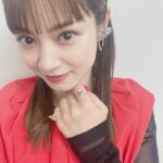 Airi Taira Instagram - 4月1日放送📺 テレビ朝日「10万円でできるかな」 久々にキスマイさんと"もしツア"じゃない番組での共演✨ 緊張しやすい私がやっぱり緊張しなかった😆✌️ 外国人の方が日本に来て何に興味をもっているのかとても分かる番組✨ 勉強になりました！ ぜひご覧ください🙏 styled by @limleanlee #テレビ朝日#10万円でできるかな#楽しかった#ありがとうございました#ピンポン早押し#愛梨のヘアースタイル