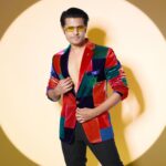 Aishwarya Sharma Bhatt Instagram – Whole spectrum of LOVE ❤️ 

Wearing- @_umangmehta 
Shot by- @a.rrajaniphotographer 

#aishwaryasharma #neilbhatt #neilkiaish #colours #love #vibrant