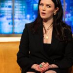 Aisling Bea Instagram - Ooh, gossip? Yes I also heard that she wore @kathbum’s old clothes & hairband on Jonathan Ross last night. I also wore her underwear, but that was a different evening and the photos have yet to surface owing to a strong NDA. Second hand is the best hand! @thejonathanrossshowofficial all available to watch now on ITV player and probs on Youtube and the dark web, I talk about Avoidance, Alice and Jack and a bit about Doctor Who for the Whovians. Also thank you to hair & makeup superstar @beautybybrandong for whipping my face and hair into shape. 💄