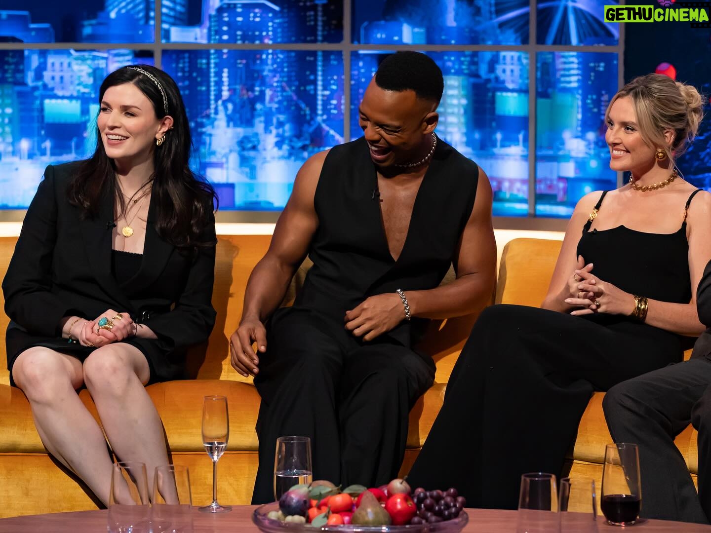 Aisling Bea Instagram - Tomorrow night - @mewossy presents the “new Little Mix” of myself, @johannesradebe @perrieedwards & Frank Skinner with @kasabianofficial supporting us as we head into our new musical dream venture. ITV. 10.05pm. A thank you to my stylist TV’s @kathbum for kitting me out head to toe in her old wardrobe. A friend indeed. #Repost from @thejonathanrossshowofficial • NEW episode SATURDAY at 10:05pm with special guests #PerrieEdwards (@perrieedwards), #JohannesRadebe (@johannesradebe), #FrankSkinner (@frankontheradio), #AislingBea (@weemissbea) & live music from #Kasabian (@kasabianofficial) #TheJonathanRossShow @itv