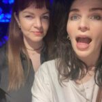 Aisling Bea Instagram - That was the winter of this content. 1- wearing all clothes possible to look like the Irish pigeon lady in the old Home Alone. Took this in a loo as I realised I was accidentally modelling a load of some nice eco bits - second hand coat from @crisis_uk scarf from @blackandbeech bag from eco Indian company @worldofikkat Choose love hoody from @pangaia nestled in there & @rothys recycled plastic shoes. What a feet/feat. 2 birthday for our Aquarius boy @kadiffkirwan to end Winter. 3 cheeky little reconstruction of my entire shoulder with a This Way Up label drawn on. Shout out to opioids, steroids, painkillers, physio & looking both ways before crossing a road in the first place. 4 a DEELICIOUS meal with the head of the mafia @imadssyriankitchen off carnaby street- OMG the food ❤️ 5 not all cats made it into the film. 6 a hot soup of hot men at the lavleeee @wildernessreserve 🔥🔥 7 xmas birthday baby @sebastiancroft 8 Kitty & I in our gorgeous @thelandskein coats which are a sustainable Irish Donegal tweed brand. 9 one of my old besties @emmalineb & I reliving our communion photo before seeing @jessieware 10 Mam & KAdiff looking cute while planning their enemy’s demises. #aislingrecommendsecoorsociallyconsciousbrandseverydayuntilxmas