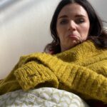 Aisling Bea Instagram - Romesh told me I could hear the sound of the sea through a tea towel if I put it up against my eyeball. 🌊 👁️🤡 AVOIDANCE, his very funny & lovely sitcom airs TONIGHT at 930pm on @bbcone I did it two days after a shoulder reconstruction & was on opioids for most of it. So I THINK I had a lovely time & the amazing cast made me laugh every day but also…. I was on opioids for most of it. Tune in to see if you can tell me on or off drugs! Apparently not! Gulp! Luckily Rom & kind director @bengreengram were kind enough to give my character a sling. A-sling Bea. It’s very funny and as gorgeous as Rom himself. All eps available on @bbciplayer from this evening so you can binge it ALL at once like I did not do my opioids.