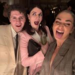 Aisling Bea Instagram - This Barbie runs an ethical bank with no connection to fossil fuels. Thanks to @bafta & @vanityfair for having me & the gals at your pardeee & mostly to @thedecklondon_ for loaning me this gorgeous Jam Mallow Biscuit tasty looking suit. Love this brand. They’re the only female owned tailors on Saville Row, they advocate for slow fashion pieces you get made to last working with sustainable mills & sourcing ethical & durable materials. All my jewellery are old bits from @alighiri @chupi second hand bits from @vestiare & a @chooselove necklace from Rachel Jackson. “Why do I need to know this Aisling?”, “Well Greg, you may not need to know but if I don’t add this bit people bloody flood my dms with questions”. @ee @loopvip #EERisingStar #EEBAFTAs #aislingrecommendsecoorsociallyconsciousbrandseverydayuntilxmas