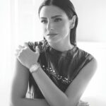 Aislinn Derbez Instagram – No puedo estar mas emocionada con esta edición de Abril de @harpersbazaarmx me fascinaron las fotos y aún mas la hermosa entrevista que me hicieron🥰

Fotografía: @juankr_
Styling: @cateoniwiki
Entrevista: @joalferez
Maquillaje y peinado: @antonioromeromakeup
Styling team: @novocano @anamumart
Asistente de maquillaje y peinado: @nisamarjimenez
Producción: @tamvekic para @roomservice039
PR: @colourstalent @el_lanco @lorenarobleto
Director de arte: eloriginaldaro
Directora editorial: @majoguzman