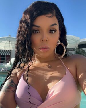 Aja Instagram - Realness 😘💋👋🏽