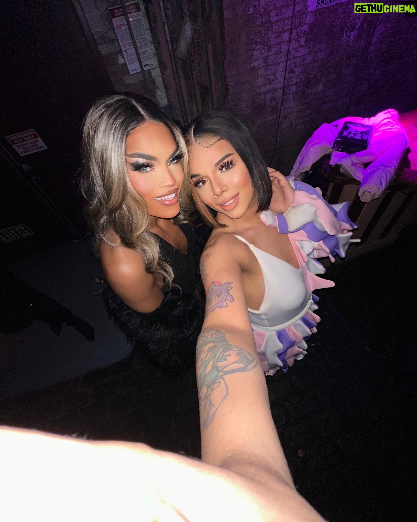 Aja - 13.9K Likes - MIYAKEEEE MUGLERRR 🫶🏽💛 〽️〽️ @theolivialux