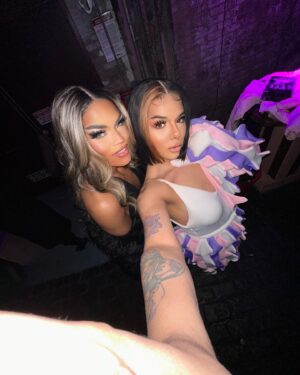 Aja Instagram - MIYAKEEEE MUGLERRR 🫶🏽💛 〽️〽️ @theolivialux
