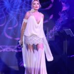 Ajda Pekkan Instagram – Bayramınız kutlu olsun, Kıbrıstan kucak dolusu selamlar sevgiler 💖 Nice bayramlara sağlıkla huzurla, ülkemizde ve bölgemizde barış içinde kavuşmak , kutlamak nasip olsun…

Sizi seviyorum 🩷

Ajda

Kostüm @burcusedefofficial 
Photo @boragokhan 
Organizasyon @haluk_senturk 
Hair&makeup @hakankultur @qbyhairfabric 
@grandsapphirecasino @sedefayguen 
Music director @tariksezerofficial #kıbrıs#grandsapphirehotel #iyibayramlar ajdapekkan #
