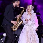 Ajda Pekkan Instagram – Aman Adanalı Canım Adanalı 🥁 …
Sevgili Adanalılar , Adana konserimizde Akdeniz insanın sıcaklığını , coşkusunu ve tabiki olağanüstü misafirperverliğini bana ve bizlere çok güzel hissettirdiniz. Hepinize sonsuz teşekkürler 🙏🏻 
Söz veriyorum tekrar buluşacağız ❤️

Ajda …

Kostüm @burcusedefofficial 
📸 @boragokhan 
#adana#ajdaturnede#ajdapekkan#kerkisolfej #çukurovaüniversitesi #
