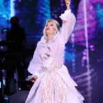 Ajda Pekkan Instagram – Aman Adanalı Canım Adanalı 🥁 …
Sevgili Adanalılar , Adana konserimizde Akdeniz insanın sıcaklığını , coşkusunu ve tabiki olağanüstü misafirperverliğini bana ve bizlere çok güzel hissettirdiniz. Hepinize sonsuz teşekkürler 🙏🏻 
Söz veriyorum tekrar buluşacağız ❤️

Ajda …

Kostüm @burcusedefofficial 
📸 @boragokhan 
#adana#ajdaturnede#ajdapekkan#kerkisolfej #çukurovaüniversitesi #