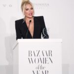 Ajda Pekkan Instagram – Harper’s Bazaar Türkiye’nin 30.yıldönümü kutlaması vesilesiyle bu yıl ilk defa Türkiyede düzenlenen “ Women of the Year “ ödül gecesinde adıma ithaf edilen “ Life Time Icon “ ödülü benim için çok tatlı bir süpriz oldu, çok keyif aldığım bu gecede emeği geçen herkese sonsuz teşekkürler 🙏🏻 
#harpersbazaarturkey #ajdapekkan #icon#thewomenoftheyearawards #lifetimeicon #ajdapekkan #