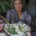 Ajda Pekkan Instagram – Nurlar içinde uyusun 🙏🏻 Hayatıma , hayatımıza kattığı eserler, değerler ve olağanüstü kalemi , ruhu ve vizyonuyla bugün onu her zamankinden daha çok özlüyorum 😔 Mekanı her daim Cennet olsun 🙏🏻 #fikretşeneş #ajdapekkan #