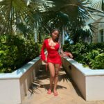 Ajiona Alexus Instagram – Don’t Disturb This Groove🌊