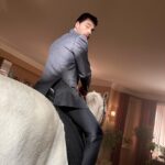 Akın Akınözü Instagram - Baby I’m home!