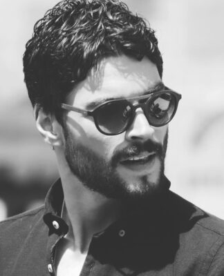 The Top 10 Most Popular Instagram Photos of Akın Akınözü