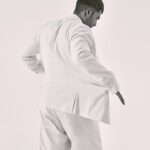Akın Akınözü Instagram – keep calm and carry on
@vogueturkiye #MrVogue
——
Röportaj: @canremziergen
Moda editörü: @tugcebahcivangil
Fotoğraf: @aliyavuzata
Saç: @talatkivrak
Makyaj: @m.perilhou
Fotoğraf asistanları: Samet Yilk, Ege Yaralaz @dcmproduction
Moda editörü asistanı: @senasecen1