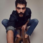 Akın Akınözü Instagram - #hurriyetpazar @hakangence röportaj kareler vol.1 📸: @muhsinakgunofficial Special thanks to @gunfer