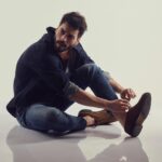 Akın Akınözü Instagram - #hurriyetpazar @hakangence röportaj kareler vol.1 📸: @muhsinakgunofficial Special thanks to @gunfer