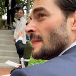Akın Akınözü Instagram - This is “Pose-itano” #julieolivierwedding