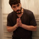 Akın Akınözü Instagram - 3M x 🙏🏻