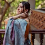 Akansha Ranjan Kapoor Instagram - 🦋 “charchit hone mein, aur yaadgar hone mein, zameen aasman ka farak hain… “🦋