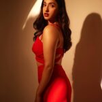 Akansha Ranjan Kapoor Instagram - rose to the occasion 🌹 @jioworldplaza