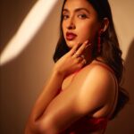 Akansha Ranjan Kapoor Instagram - rose to the occasion 🌹 @jioworldplaza
