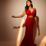 Akansha Ranjan Kapoor Instagram - rose to the occasion 🌹 @jioworldplaza