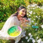 Akansha Ranjan Kapoor Instagram - playing holiiiii in the capital with @htcity 💛💙💜🧡🩵