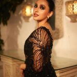 Akansha Ranjan Kapoor Instagram - mere, tumhare, sab ke liye, happy diwaliiiii 🖤🪔