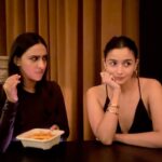 Akansha Ranjan Kapoor Instagram - This song 🩷 T̶h̶i̶s̶ ̶g̶i̶r̶l̶ These fries🙌🏼😍 #MrAndMrsMahi in cinemas May 31st! 🏏