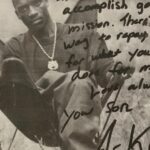 Akon Instagram – First autograph I ever signed to my first biggest fan. I love you MOM. Happy Mother’s Day!!!