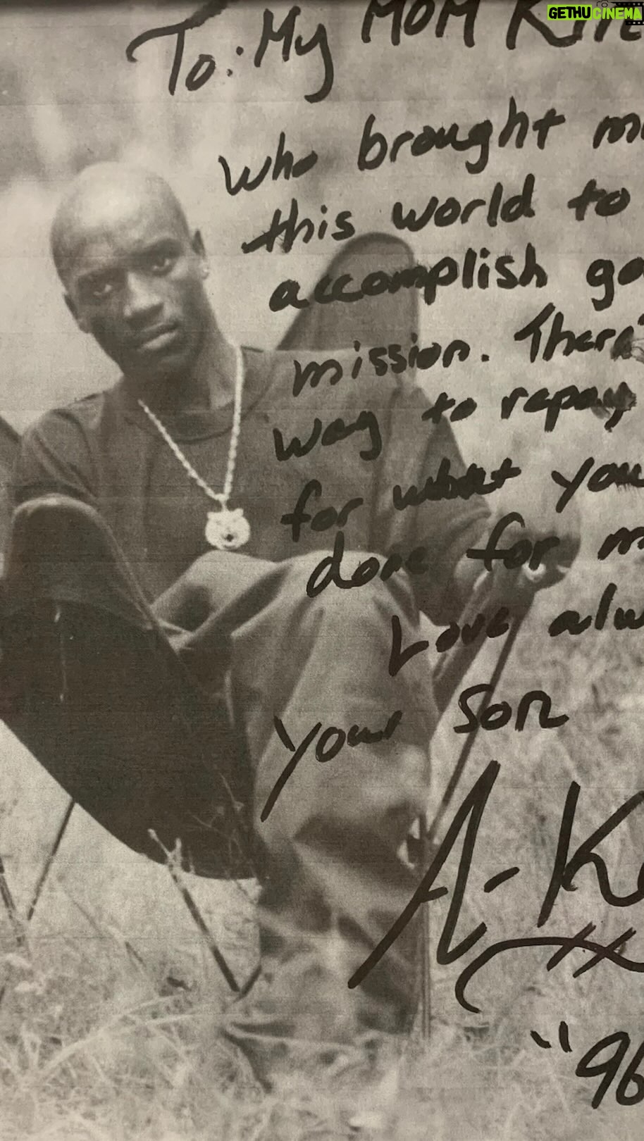 Akon - 3 Likes - First autograph I ever signed to my first biggest fan. I love you MOM. Happy Motherโs Day!!!
