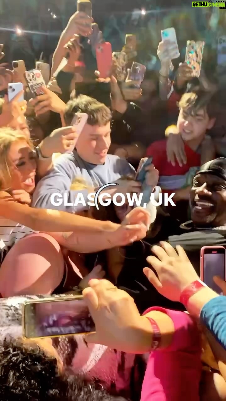 Akon - 3 Likes - Crazy fun in #glasgow #superfantour #live #akon #konvictkulture ๐๐พ