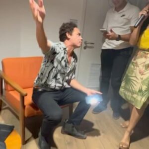 Alanis Guillen Instagram - Reverberando a alegria de ver Pantanal indicado ao @iemmys desse ano como melhor novela! Ver essa obra tão viva e transbordando é lindo demais! 
Cada momento desse, viver esse Pantanal, no quente e no frio, no molhado e no seco, com as aguas, com os bichos, se descobrindo bicho, o encontro com o outro, consigo, revirada, tudo que se criou, recriou, se descobriu e se abriu. Foi muito e ainda é.
Um viva a todos os parceiros que construíram essa historia e todos vocês que viveram ela com a gente!!!!
“E é!”, como diria Juma quando é atravessada por algo que ultrapassa a linguagem e fica.