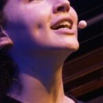 Alanis Guillen Instagram - A QUEDA DO CÉU - Direções Transcriação teatral a partir do livro de Davi Kopenawa e Bruce Albert Obra em progresso! vídeo: Zé Celso dirige Alanis Guillen como A Missionária Leitura de Alanis no Teatro do Sesc Pompeia - câmeras Roderick Himeros (ensaio) e Igor Marotti (leitura no Pompéia) - edição Igor e Roderick trilha ao vivo de Felipe Botelho #aQuedaDoCéu #TeatroOficina #ZeCelso #alanisguillen #DaviKopenawa #TeatroBrasileiro #brucealbert #povosoriginarios #TeatrOficina #ZéCelso @alanissguillen @roderickhimeros @igormarotti @ibfelipe @sescpompeia