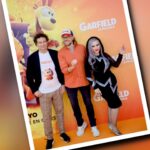 Alaska Instagram - Anoche en el estreno de #GarfieldLaPelícula. Adoro a mis compañeros @ssantiagosegura y @pepe_rodriguezrey, los tres hemos disfrutado un montón poniendo voz a estos personajes gatunos. Fotos 1-2-3 @pedro.munster Fotos 4-5-6-7 @q.ignora Foto 8 con el director de doblaje Miguel Ángel Garzón durante la grabación Foto 9 momentos de la grabación de la pieza que he puesto al final. Gracias @sonypicturesspain por pensar en mí para estas aventuras tan fantásticas. * Esta publicación es una comunicación sobre mis diversas actividades profesionales - es información para mis seguidores - entiendo que la libertad de compartir esto se sobrentiende en la naturaleza misma de las redes sociales