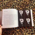 Alaska Instagram – Ayer en la inauguración de la exposición Warhol-Vijande-Makos. Vale la pena visitarla en el contexto de esa maravilla que es el @museolazarogaldiano. Gracias a todos en el museo, desde su directora, conservador, administrativos, guardarropía, bedeles, personal de limpieza… ¡así da gusto! Y de nuevo gracias a @coleccionsunolsoler por contar conmigo para este proyecto.
Fotos mías y de @pedro.munster.

* Esta publicación es una comunicación sobre mis diversas actividades profesionales – es información para mis seguidores – entiendo que la libertad de compartir esto se sobrentiende en la naturaleza misma de las redes sociales