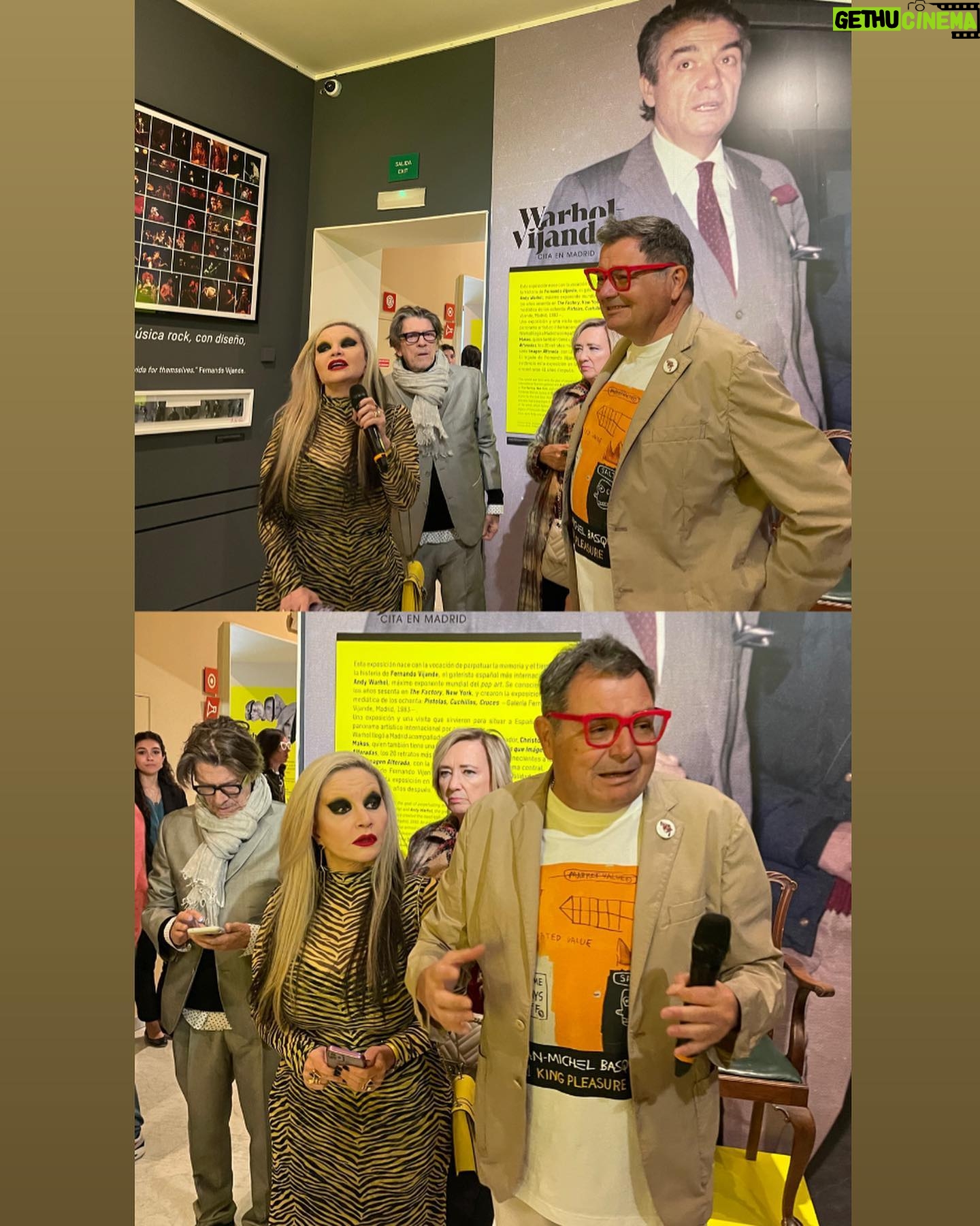 Alaska Instagram - Ayer en la inauguración de la exposición Warhol-Vijande-Makos. Vale la pena visitarla en el contexto de esa maravilla que es el @museolazarogaldiano. Gracias a todos en el museo, desde su directora, conservador, administrativos, guardarropía, bedeles, personal de limpieza… ¡así da gusto! Y de nuevo gracias a @coleccionsunolsoler por contar conmigo para este proyecto. Fotos mías y de @pedro.munster. * Esta publicación es una comunicación sobre mis diversas actividades profesionales - es información para mis seguidores - entiendo que la libertad de compartir esto se sobrentiende en la naturaleza misma de las redes sociales