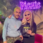 Alaska Instagram - Esta semana se presentó la novela/realidad ‘Doctor X el médico de la Dark Web’ donde nuestro amigo @caudevilla es el personaje principal. Los autores encargados de convertir su vida en ficción son @joseangelmanashdez y @jordi__ledesma… enhorabuena a todos, lo pasamos 💣💥 * Esta publicación NO tiene fines publicitarios - es una comunicación de preferencias personales o culturales que me gusta compartir porque entiendo que para eso son las redes sociales, y además, me gusta mostrar el trabajo de mis amigos.