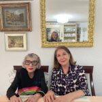 Alaska Instagram - Fin del día. Las mamás. Y la fotógrafa reflejada en el espejo.