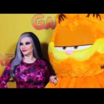 Alaska Instagram - El 1 de mayo se estrena en cines #GarfieldLaPelícula y he tenido la suerte de poner a voz a la gatita Jinx. Y también soy muy suertuda por compartir experiencia con @ssantiagosegura y @pepe_rodriguezrey. Gracias @sonypicturesspain por contar conmigo para estas aventuras animadas. Y, enhorabuena, la película es una maravilla. 😻😸😽😻😼😺😻😺😼😻😽😸😻 * Esta publicación es una comunicación sobre mis diversas actividades profesionales - es información para mis seguidores - entiendo que la libertad de compartir esto se sobrentiende en la naturaleza misma de las redes sociales