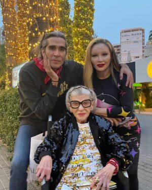 Alaska Instagram - Unos días en Benidorm siempre proceden, aunque soy incapaz de seguir el ritmo y la complicidad entre suegra y yerno ¡son agotadores! Momento favorito : bailar con @mariovaquerizooficial ‘A little respect’ de @erasureinfo en un pub inglés.
Gracias @ramsix por la buena compañía.
Gracias @hoteldonpancho por tratarnos siempre tan bien, es un placer, un equipo maravilloso.

* Esta publicación NO tiene fines publicitarios ni es un intercambio comercial, pero quiero agradecer la amabilidad de las personas más allá de los servicios contratados.
