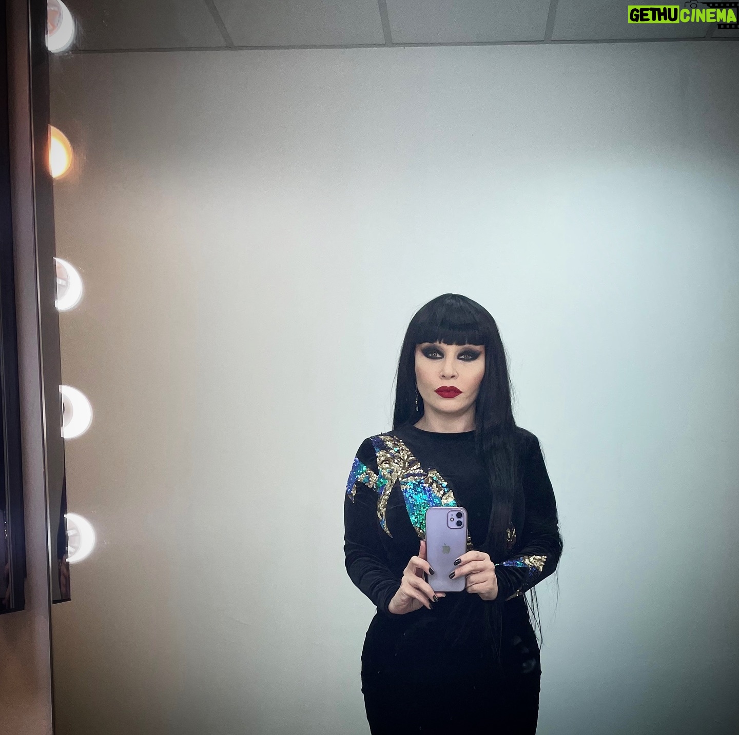 Alaska Instagram - Retomando la agenda de trabajo tras las vacaciones. Ayer, grabación de televisión.
