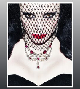 Alaska Instagram - Recupero esta foto de Matt Irwin para un reportaje del 2012 en la revista @voguespain. ♥️🖤🩸🖤❤️🤍🩸🤍❤️🖤🩸🖤❤️ * Esta publicación es una comunicación sobre mis diversas actividades profesionales - es información para mis seguidores - entiendo que la libertad de compartir esto se sobrentiende en la naturaleza misma de las redes sociales